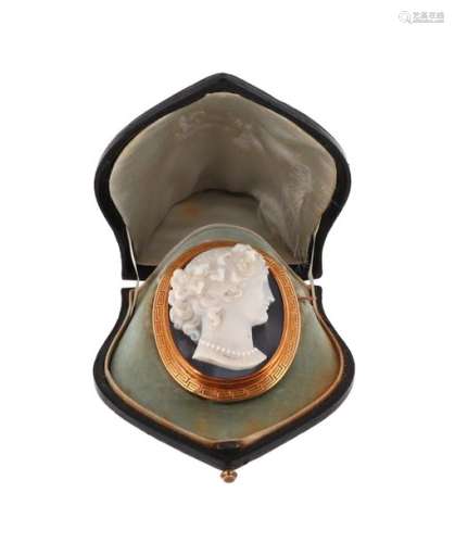 Oval agate cameo with the bust of a young woman in…