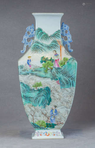 A Chinese Famille Rose Porcelain Square Vase