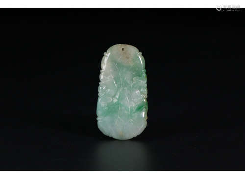 A Chinese Jadeite Pandent