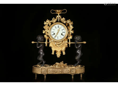 A Chinese Gilding Copper Desk Clock