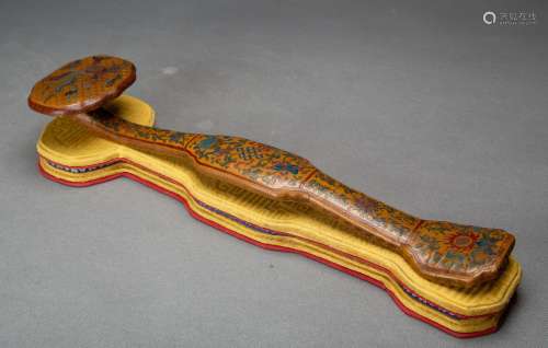 A Chinese Gilded Lacquerware Ornament