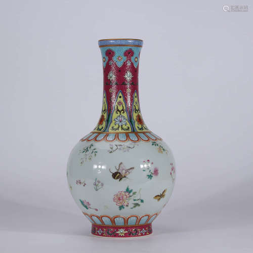 A Chinese Famille Rose Porcelain Flask