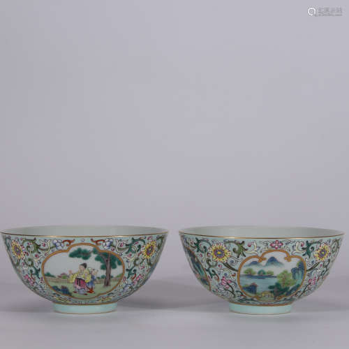 A Pair of Chinese Floral Porcelain Bowls