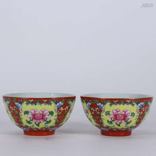 A Pair of Chinese Floral Porcelain Bowls