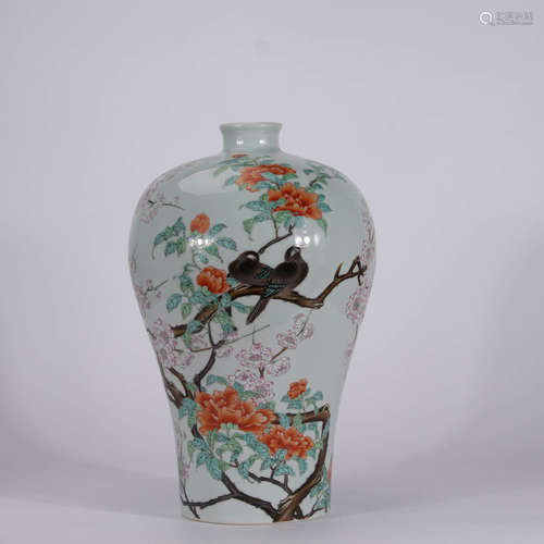 A Chinese Famille Rose Porcelain Vase