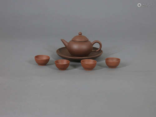 A Set of Chinese Purple Clay Pot and Cups
