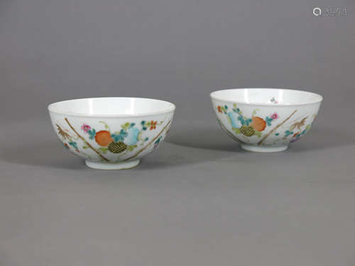 A Pair of Chinese Famille Rose Porcelain Bowls