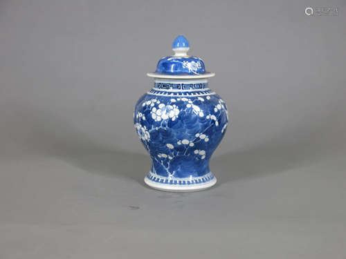 A Chinese Blue and White Porcelain Covered Jar