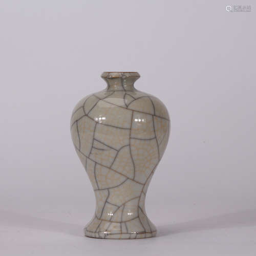 A Chinese Porcelain Plum Vase