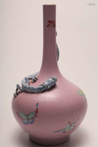 A Chinese Famille Rose Porcelain Flask