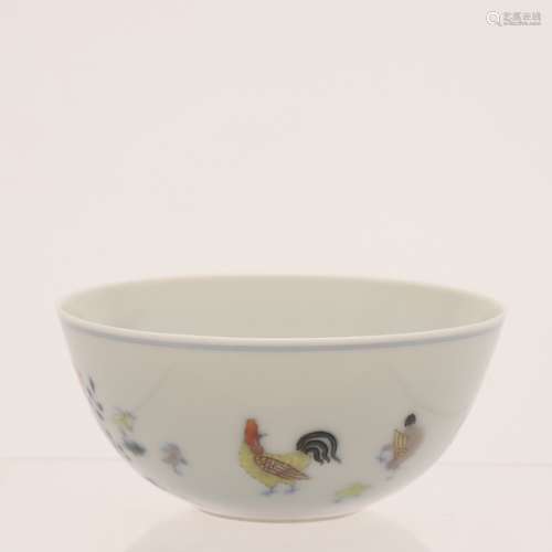 A Chinese Floral Porcelain Cup