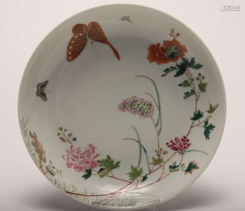 A Chinese Famille Rose Floral Porcelain Plate