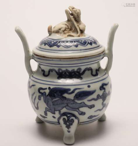 A Chinese Blue and White Porcelain Incense Burner