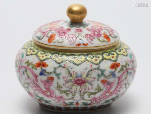 A Chinese Famille Rose Floral Porcelain Covered Jar