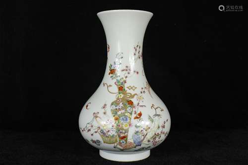 A Chinese Famille-Rose Porcelain Vase