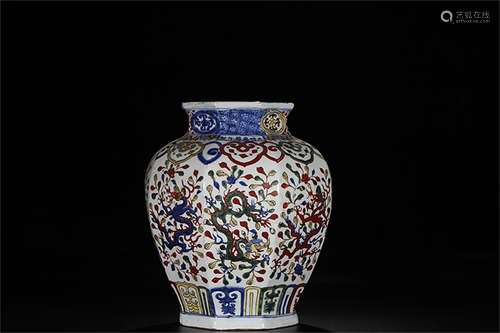 A Chinese Wu-Cai Glazed Porcelain Jar