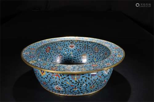 A Chinese Cloisonne Pot