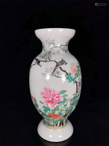 A Chinese Famille-Rose Porcelain Vase