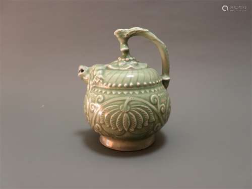 A Chinese Porcelain Teapot