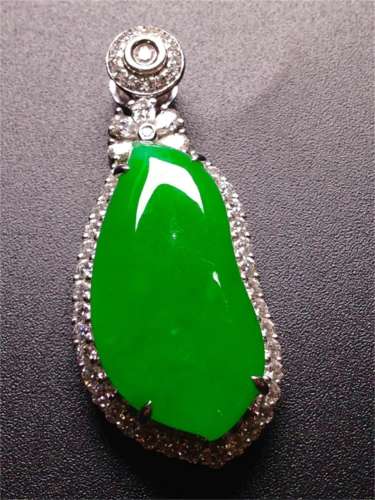 A Chinese Carved Jadeite Pendant (W/O Chain)