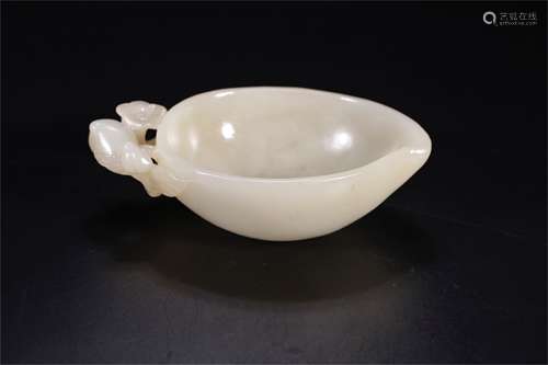 A Chinese Carved Jade Peach Cup