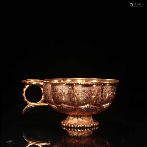 A Chinese Gilt Bronze Cup