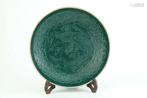 Song dynasty Ding kiln plate with dragon pattern