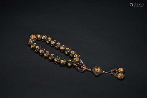 Qing Dynasty eaglewood bracelet