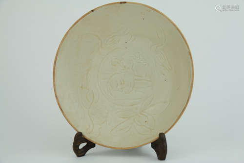 Song dynasty Ding kiln plate carved flowers