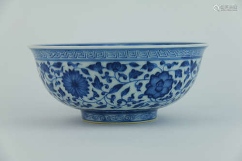 Qing dynasty blue and white bowl with flowers pattern