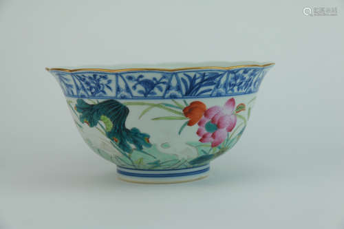 Qing dynasty famille rose blue and white  bowl  with flowers pattern