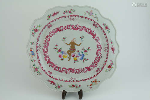 Qing dynasty famille rose plate with flowers  pattern