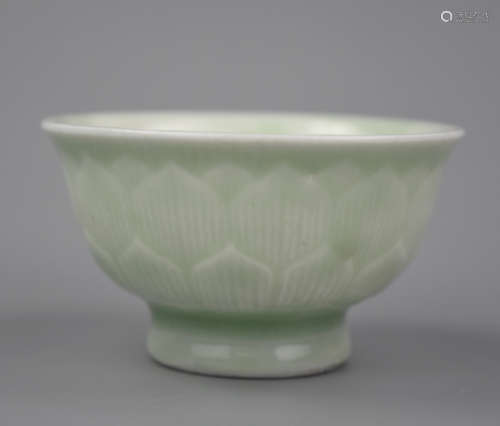 A Small Chinese Celadon Glazed Lotus Cup,20th C.