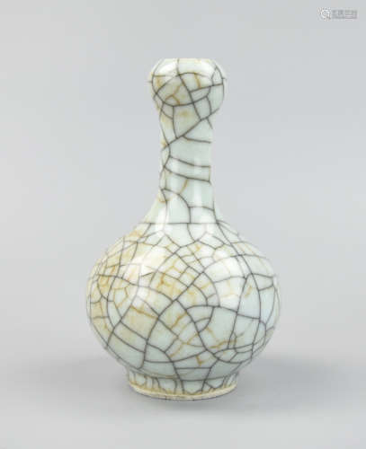 Chinese Ge-Type Glazed Garlic Mouth Vase,20th C.