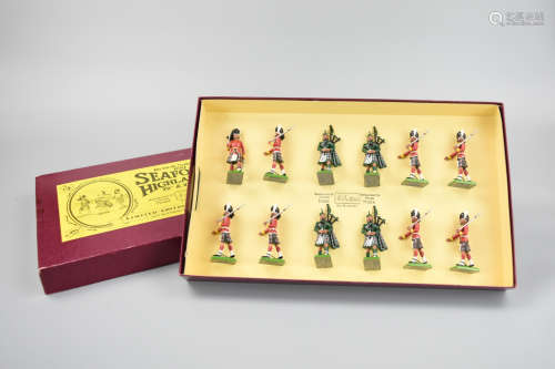 Cased Set of 12 British Soldiers (Limited Edition)