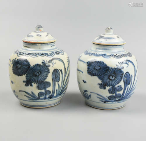 Pair of Chinese B & W Jar & Cover, Ming Dynasty