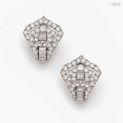 ANNEES 1930 PAIRE DE CLIPS D'OREILLES DIAMANTS Ils…