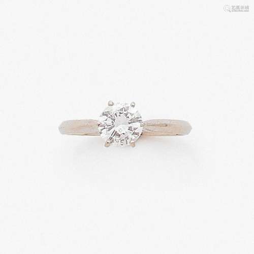 BAGUE DIAMANT SOLITAIRE Il est orné d'un diamant t…