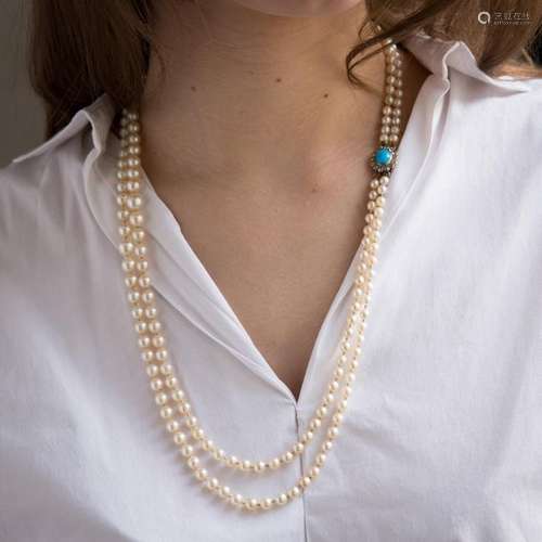 COLLIER PERLES DE CULTURE Il est composé de deux r…