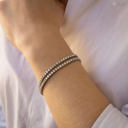 BRACELET LONGUE LIGNE DIAMANTS Il est formé d'une …