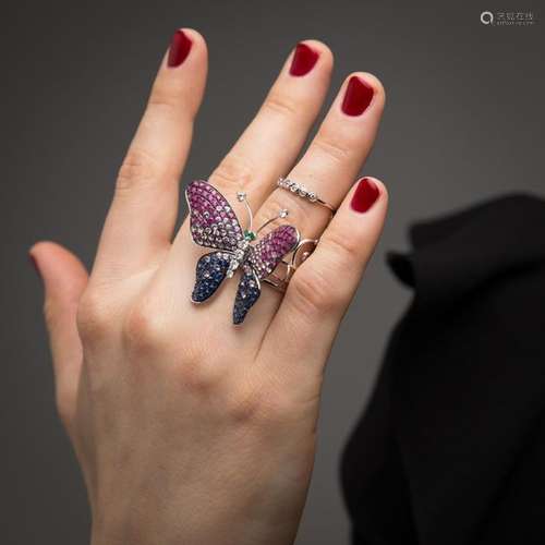 BAGUE PAPILLON ARTICULEE Les ailles mobiles du pap…