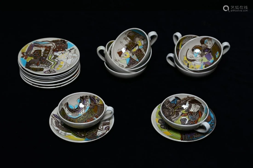 NANNI VALENTINI Nine saucers and nine c…