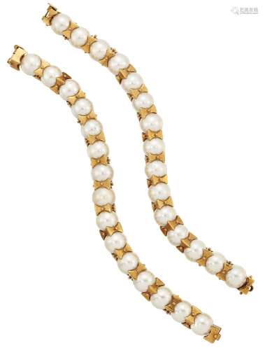 A pair of imitation pearl bracelets, each imitation pearl single row with geometric design links