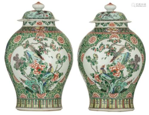 A pair of Chinese floral decorated famille verte v…