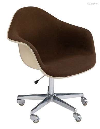 A 'PACC' office chair, brown hopsack on a white fi…