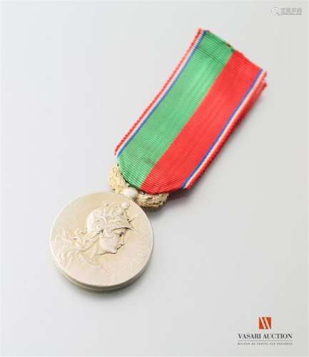 Syndicat du commerce et de l'industrie de Meaux, silver medal 950/mm, 31 mm, smooth edge, awarded 1912, APC Weight: 24,15 g