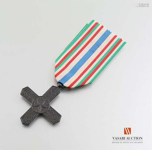 Italian Republic - Cross of the Ordine di vittorio veneto, BE-TBE