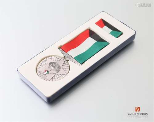 Medal for the liberation of Kuwait, 1991, in its original box with recall bar, APC-SUP