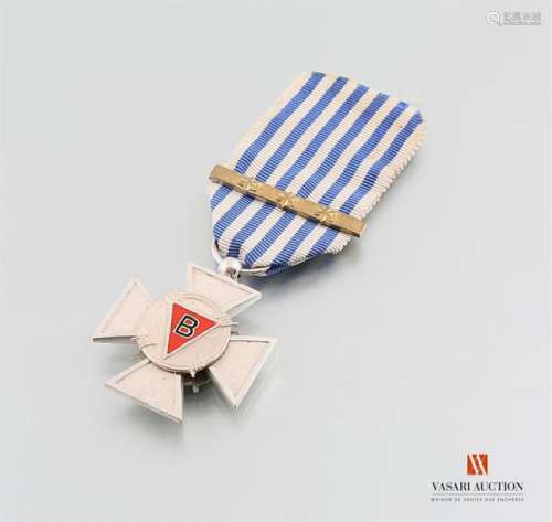Belgium - Political Prisoner's Cross 1940-1945, ribbon with three-star bar, for 18 months imprisonment, TBE