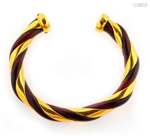 HERMES Bracelet esclave en métal plaqué or jaune e…